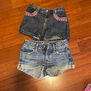 Girl jean shorts bundle in size 10